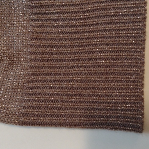 NEW Steve Madden Gold Metallic Flecks Fur Pom Pom Winter Hat OS - Picture 5 of 12